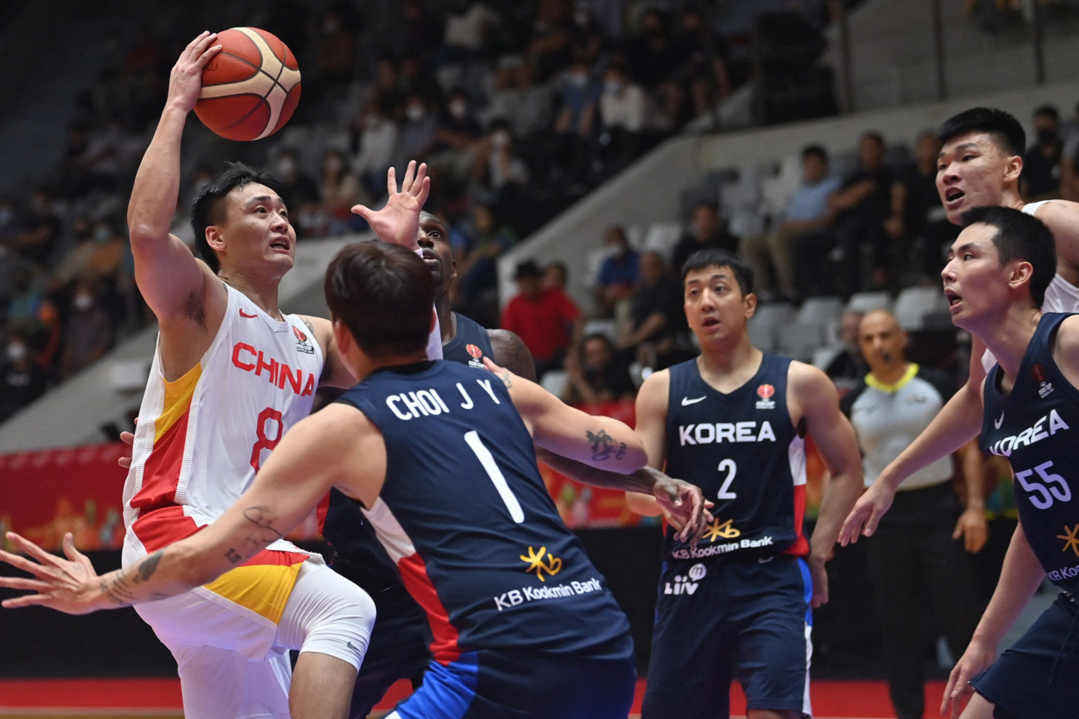 包含籃狂王重燃火焰，率领球队力挫强敌！的词条