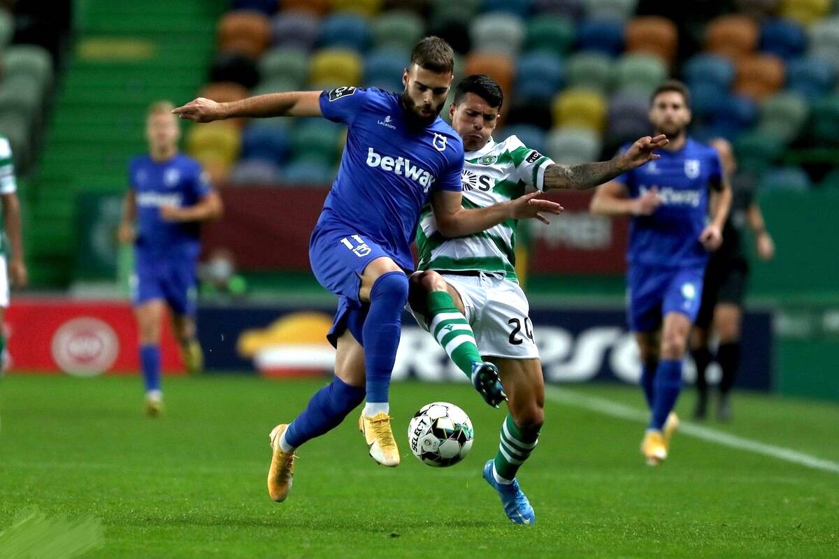 包含格拉纳达将与塞尔塔展开激烈对决，争夺三分的词条