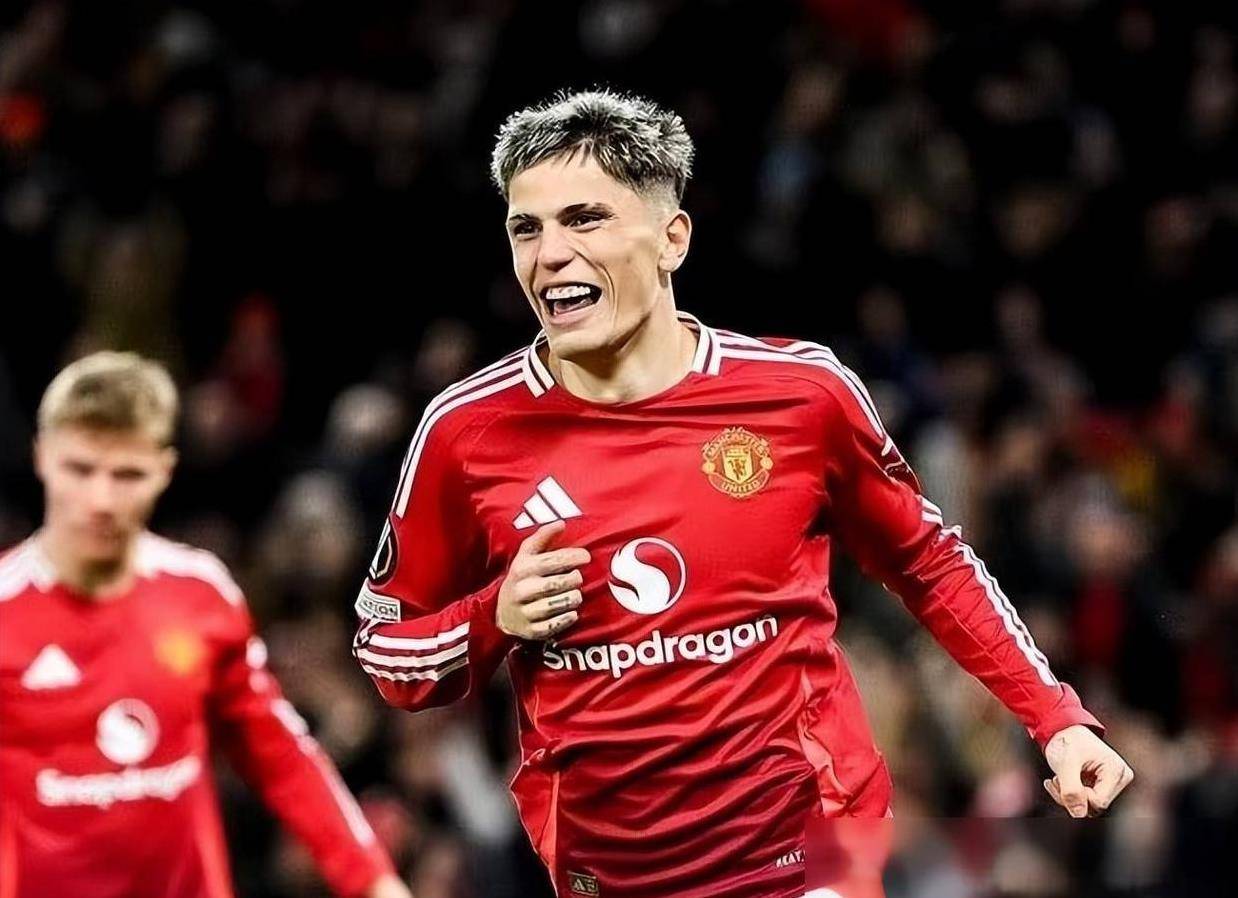 关于阿贾克斯官宣西甲最被动,警告曼联的信息